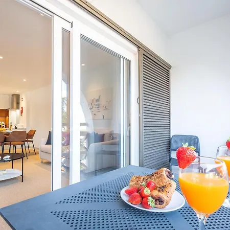 Διαμέρισμα Melbourne 2 - Confortavel E Com Piscina -